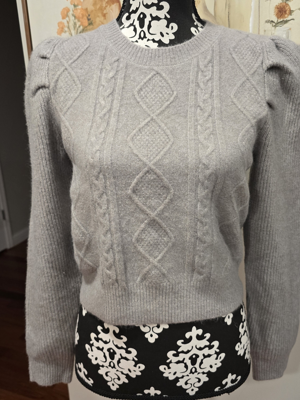 Thw DROP Puff-Shoulder Cable Crewneck Sweater - Light Gray